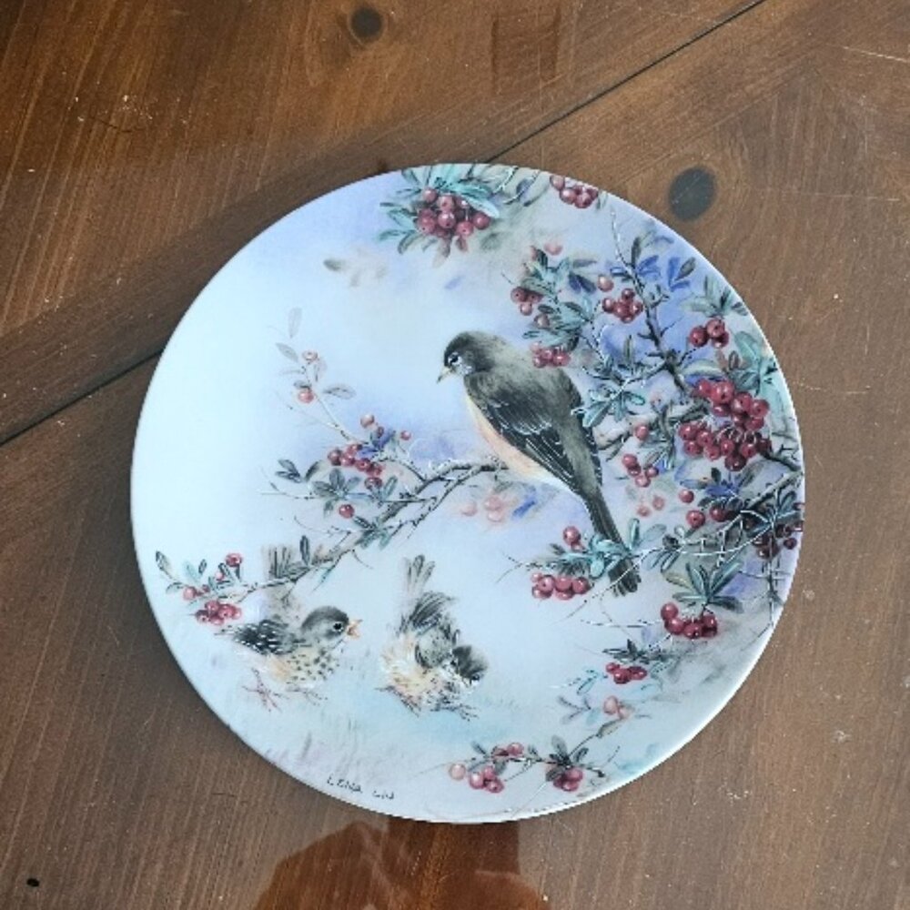 Lena Liu Collectible Plate Mint Condition Song Bird Delicate Accord